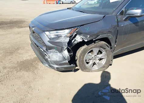 2025 Toyota Rav4 Xle z USA, uszkodzony, nr VIN 2T3P1RFV0SW552518